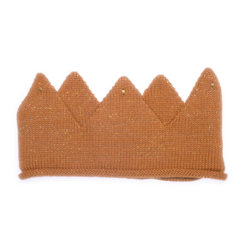 Oeuf knitted crown